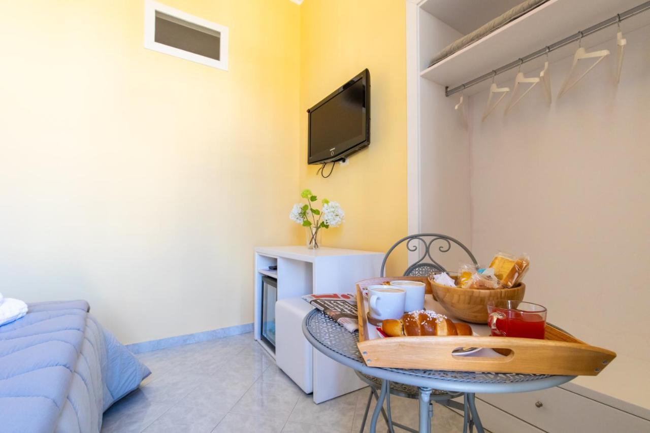 B&B Trianon Nápoly Kültér fotó