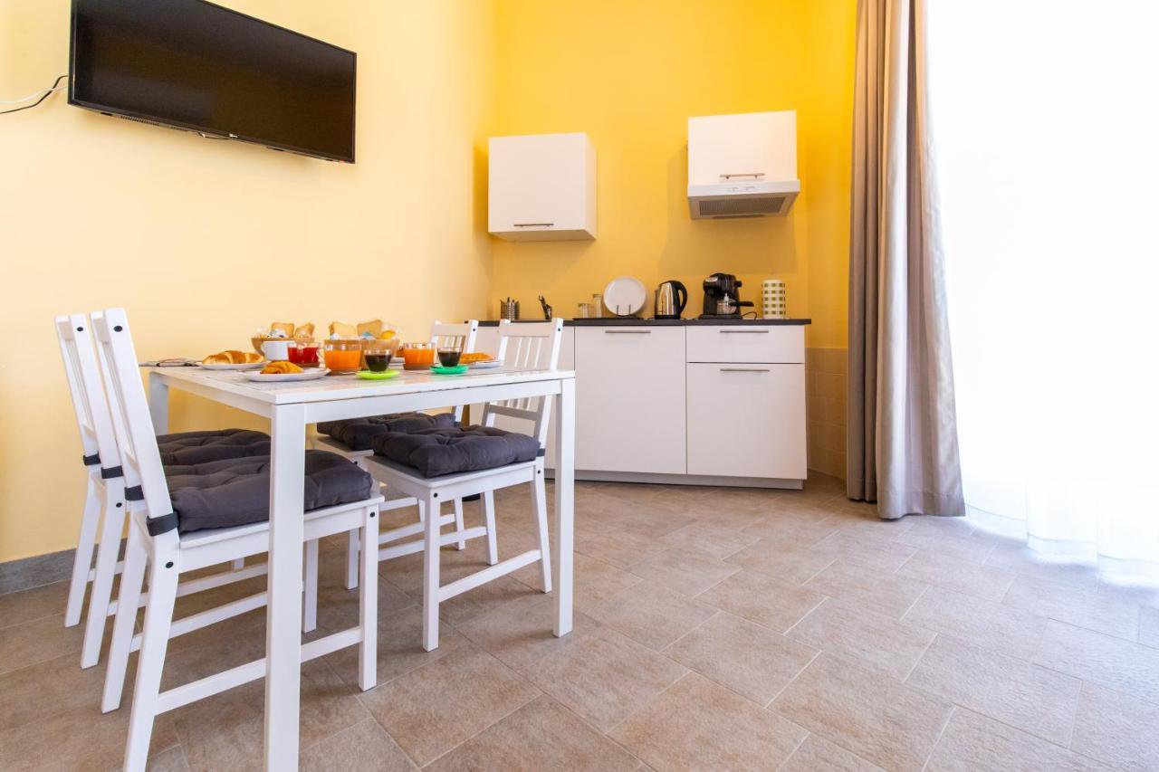 B&B Trianon Nápoly Kültér fotó